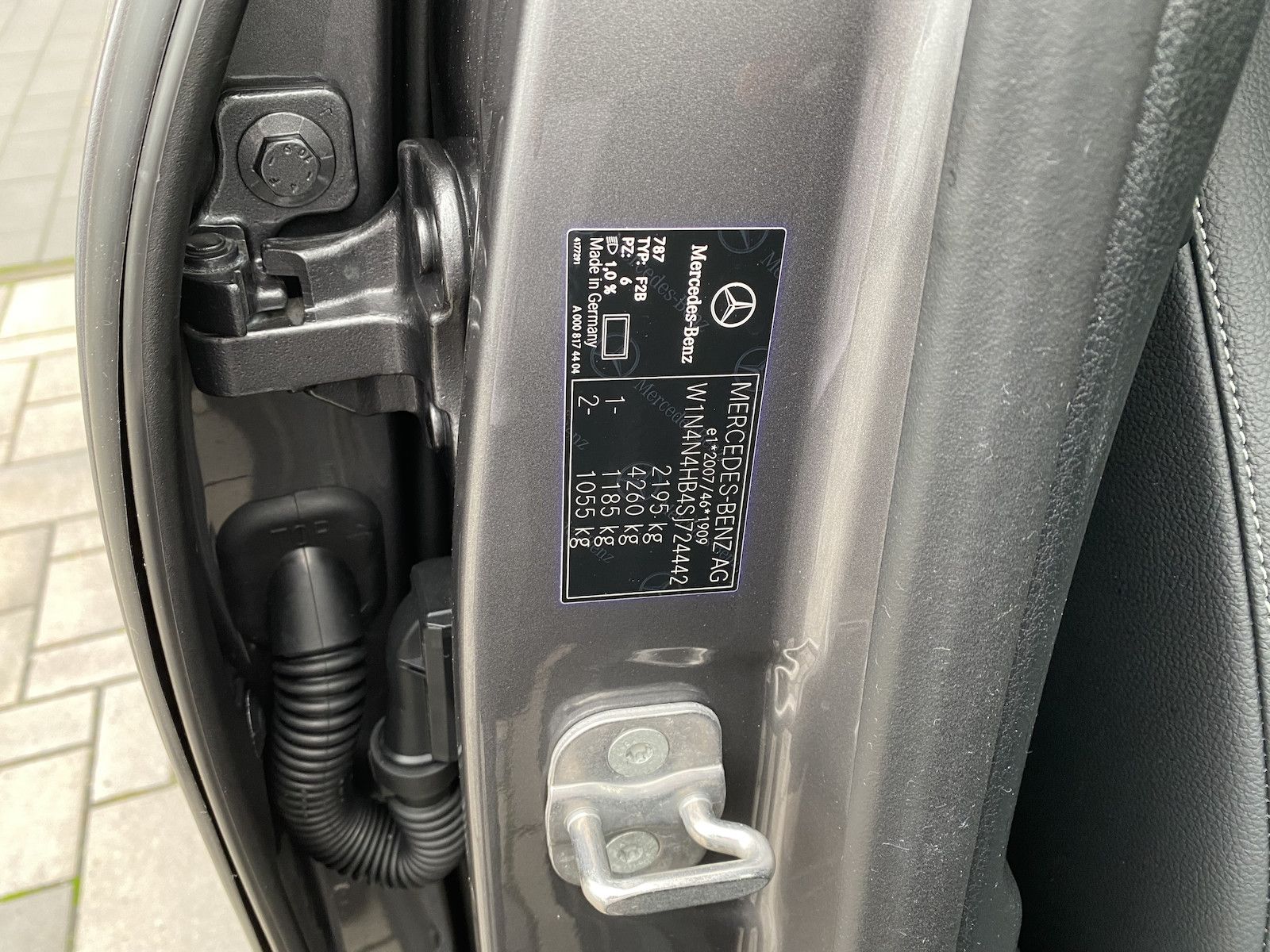 Fahrzeugabbildung Mercedes-Benz GLA 250 4M Progressive Advanced+/