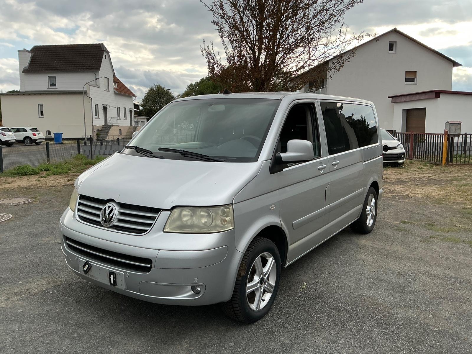 Volkswagen T5 Transporter Bus Multivan Highline