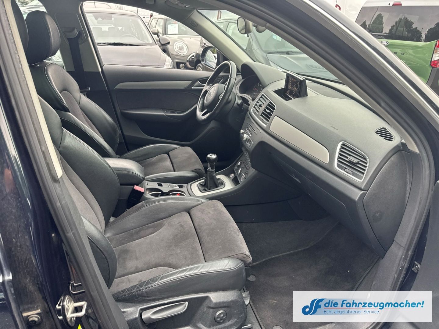 Fahrzeugabbildung Audi Q3 2.0 TDI El. Panodach Leder Soundsystem *EXPOR