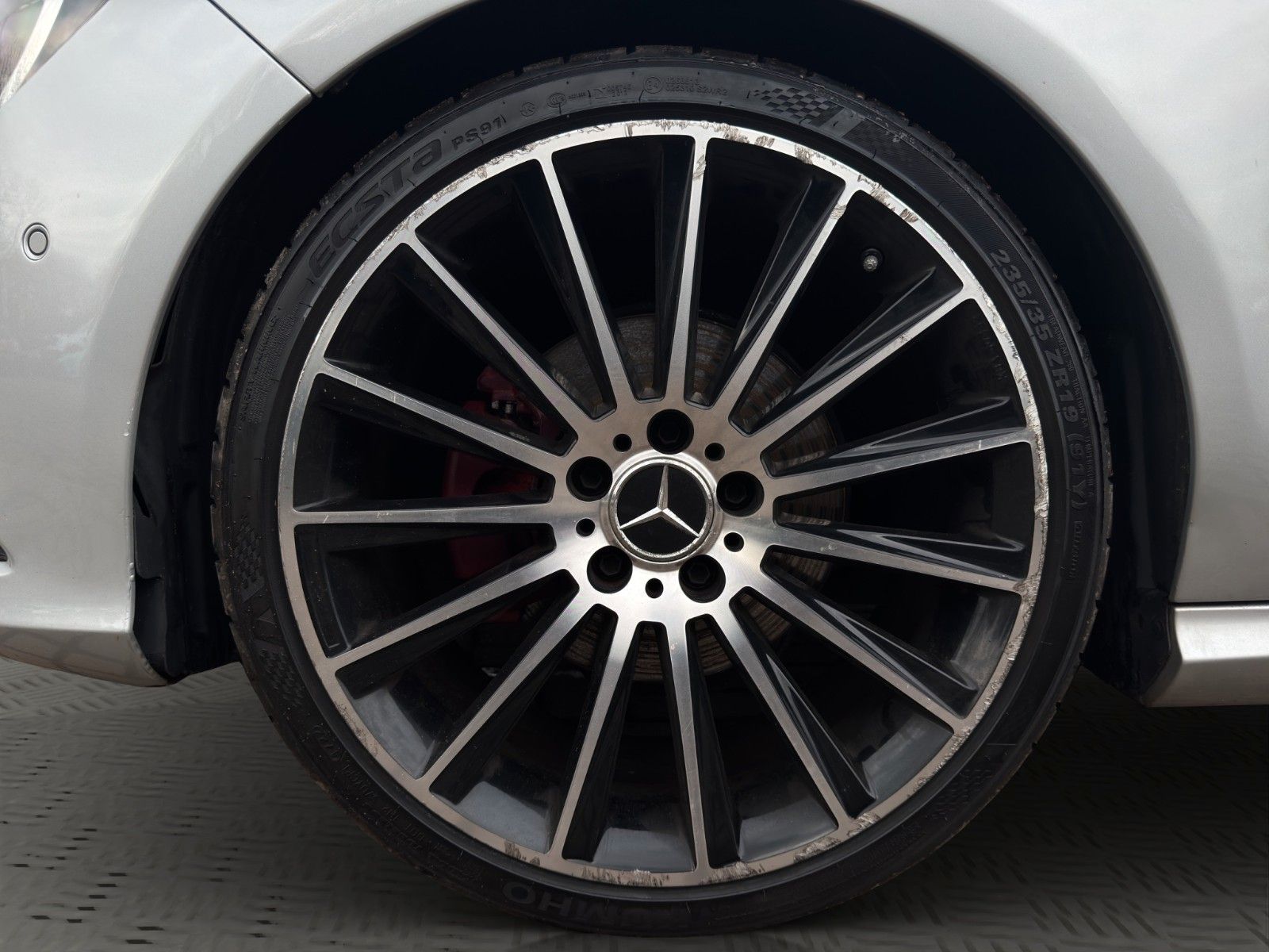 Fahrzeugabbildung Mercedes-Benz CLA 180 Pano/Automatik/Bi-Xen/Navi/Sitzheizung