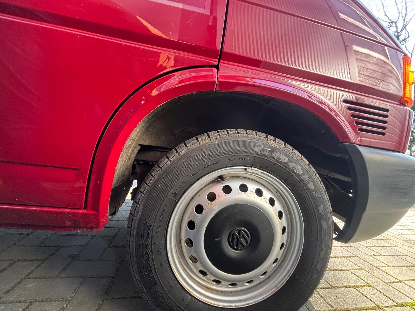 Volkswagen T4 2.5 TDI Kastenwagen langer Radstand 1.Hand