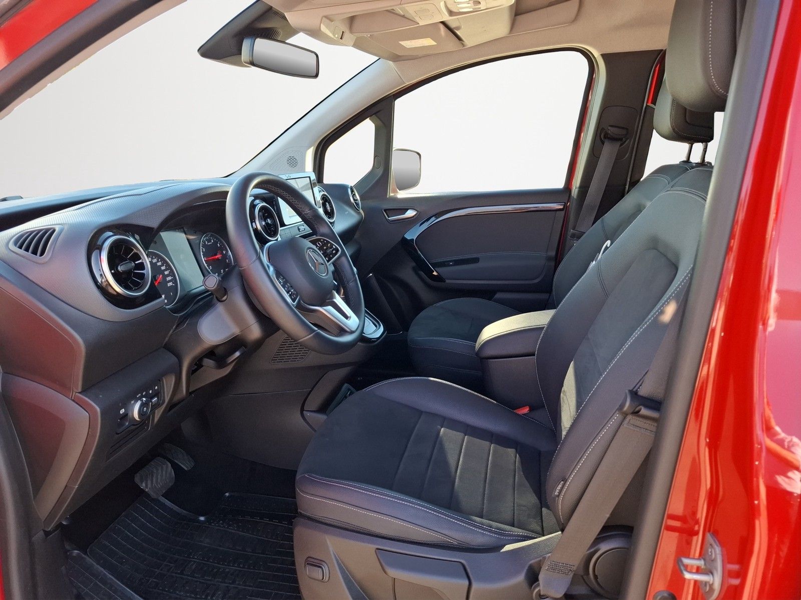 MERCEDES-BENZ T-Klasse 180 Style AUTOMATIK / NAVI / AHK / LED - Image 9
