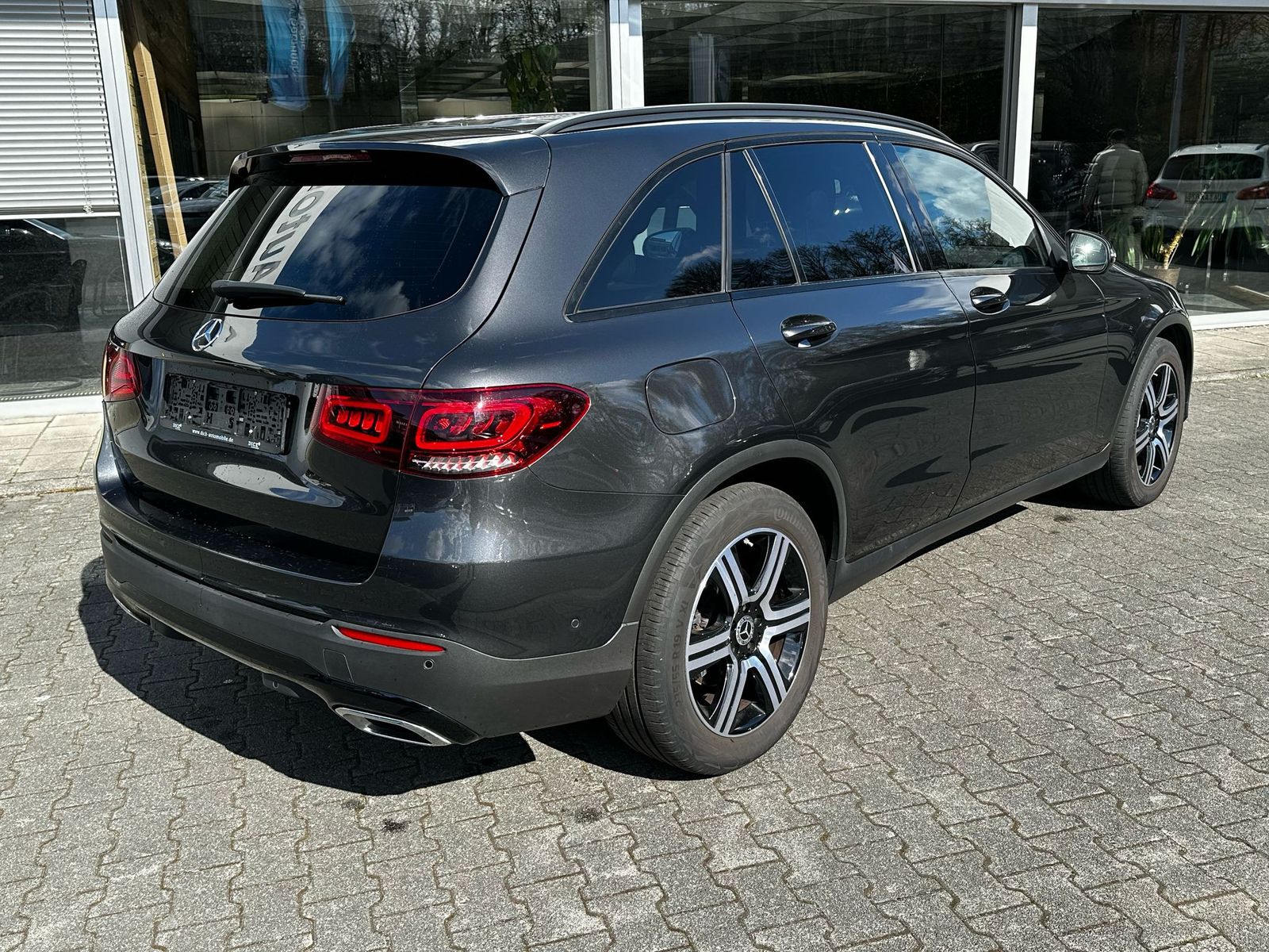 Fahrzeugabbildung Mercedes-Benz GLC 220d 4M Exclus NIGHT+NAVI+LED+KAM+BURMES+AHK