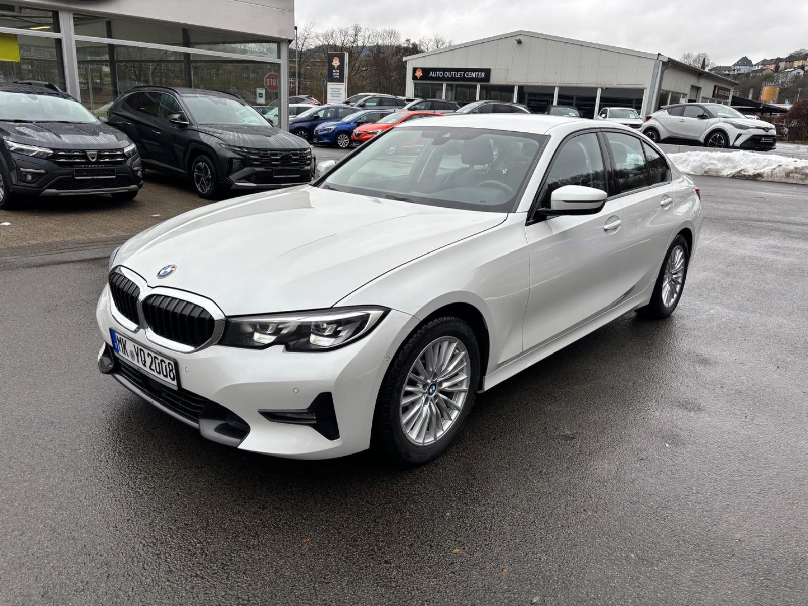 BMW 318 d Sport Line*12 FACH ALU*NAVI*KAMERA