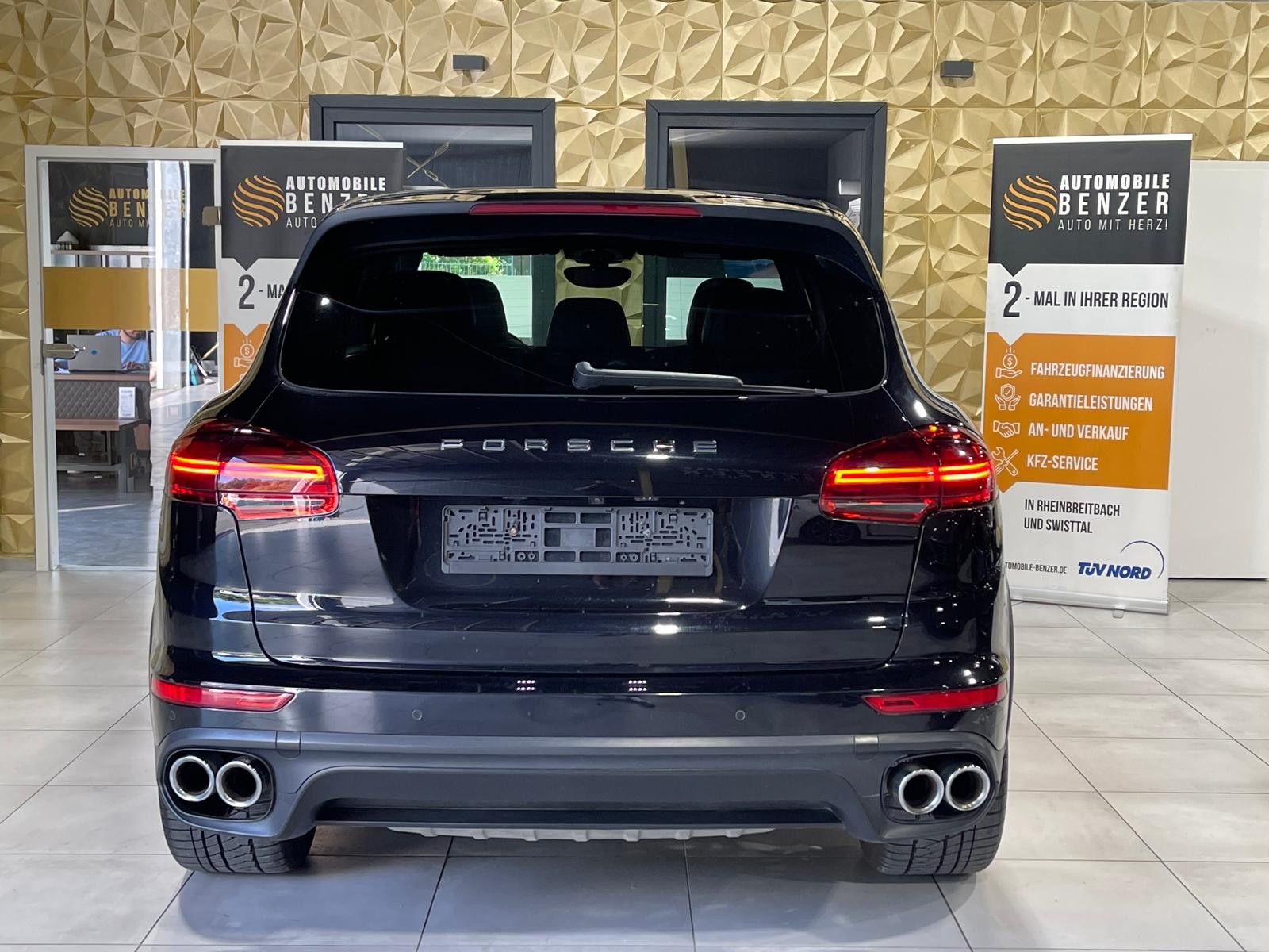 Fahrzeugabbildung Porsche Cayenne Diesel//PANORAMA//LED//21''//BOSE//LUFT