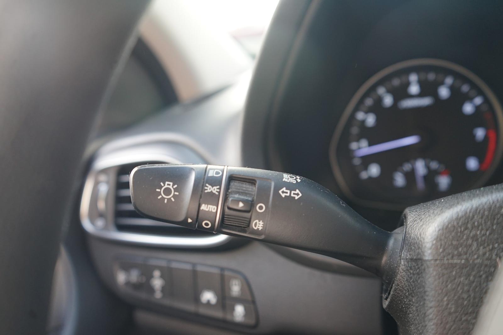 Hyundai i30 1.4 Pure Tempomat PDC Klima Tagfahrlicht USB