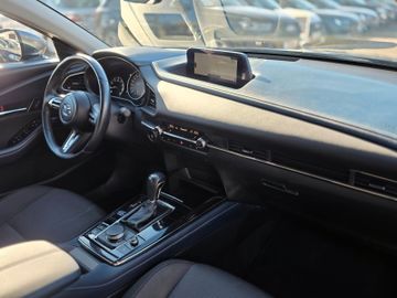 Mazda CX-30 - 11
