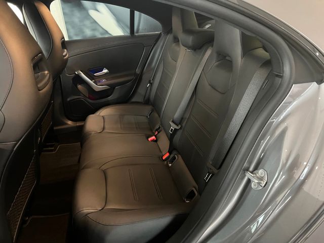 Fahrzeugabbildung Mercedes-Benz CLA 200 Coupe Progressive/Night/Kamera/Ambiente