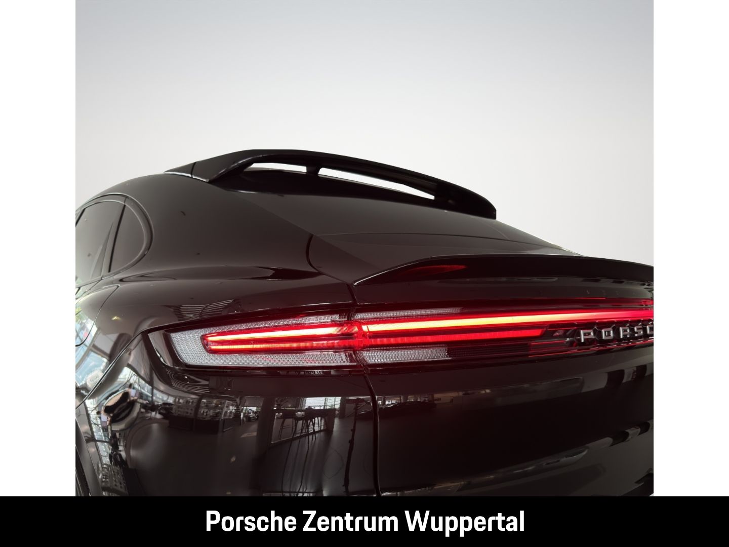 Porsche Cayenne Turbo E-Hybrid Coupe SurroundView HUD PC foto 9