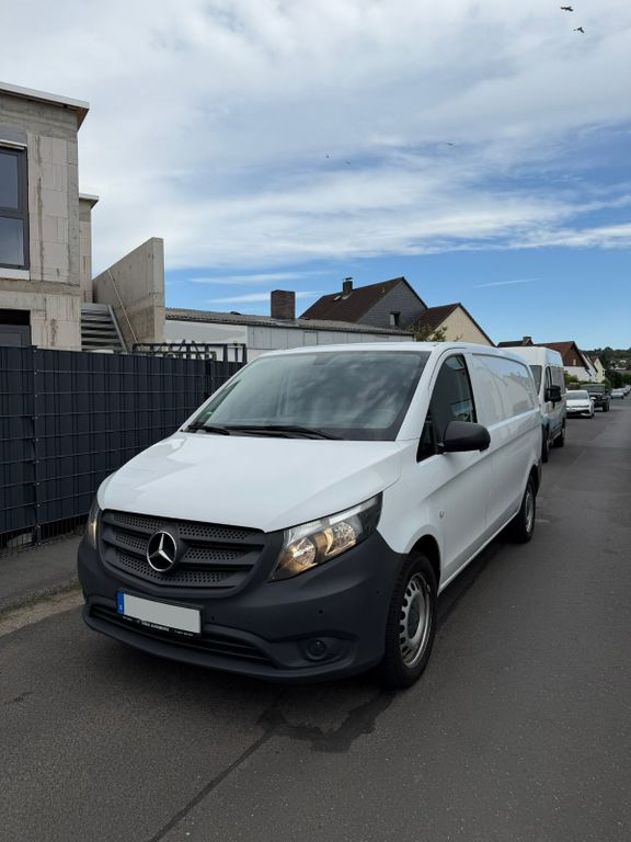 Image of Mercedes-Benz Vito