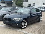 BMW 118d Sport Line/SHZ/Navi/Klima/Bi-Xenon - BMW 118 mit Diesel-Antrieb: Coupé, Sportfahrwerk, 118d