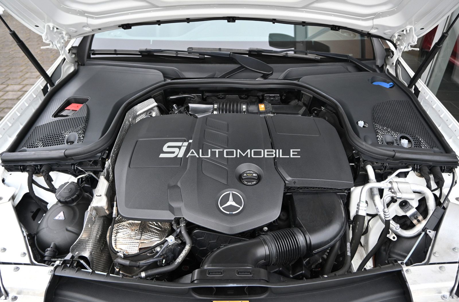 Fahrzeugabbildung Mercedes-Benz E 220 d Cabrio 2x AMG °ACC°STANDHEIZUNG°8-FACH°