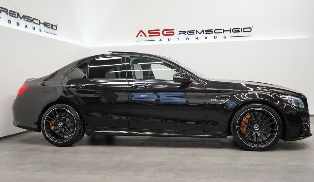 Mercedes Benz C 63 Amg