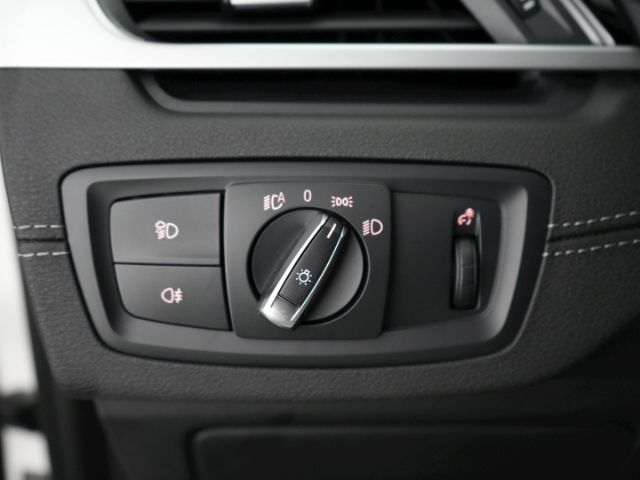 X2 sDrive 18 i ADVANTAGE PLUS DCT+NAVI+SITZHEIZU
