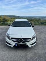 Mercedes-Benz A 45 AMG 4MATIC AMG - Mercedes-Benz A 45 AMG von privat