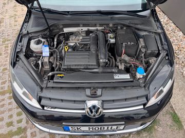 Volkswagen Golf - 10