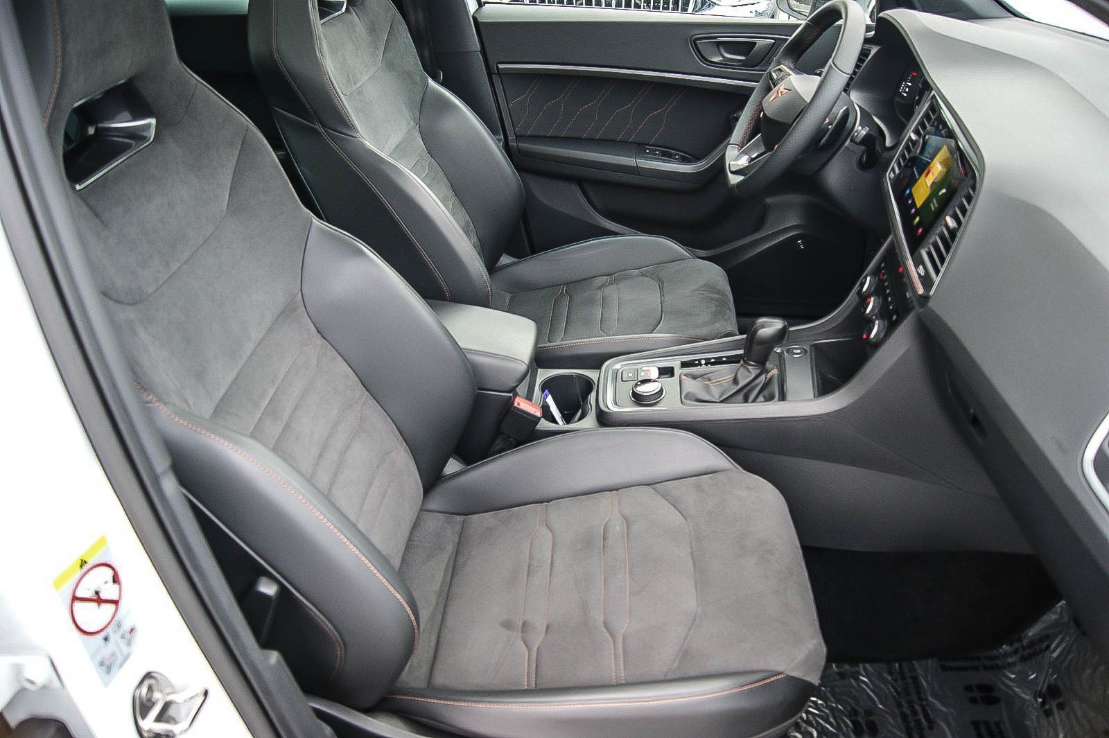 Fahrzeugabbildung CUPRA Ateca 2.0i 4Drive TRAILASSYST SCHIEBEDACH BEATS