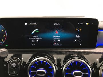 Mercedes-Benz CLA 220SB AMG-LINE DSG KAM LED NAV PANO SHZ TEMP
