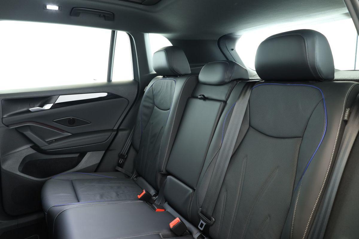 Volkswagen Tiguan 2.0 TDI 4M DSG R-Line Leder Pano Navi 360