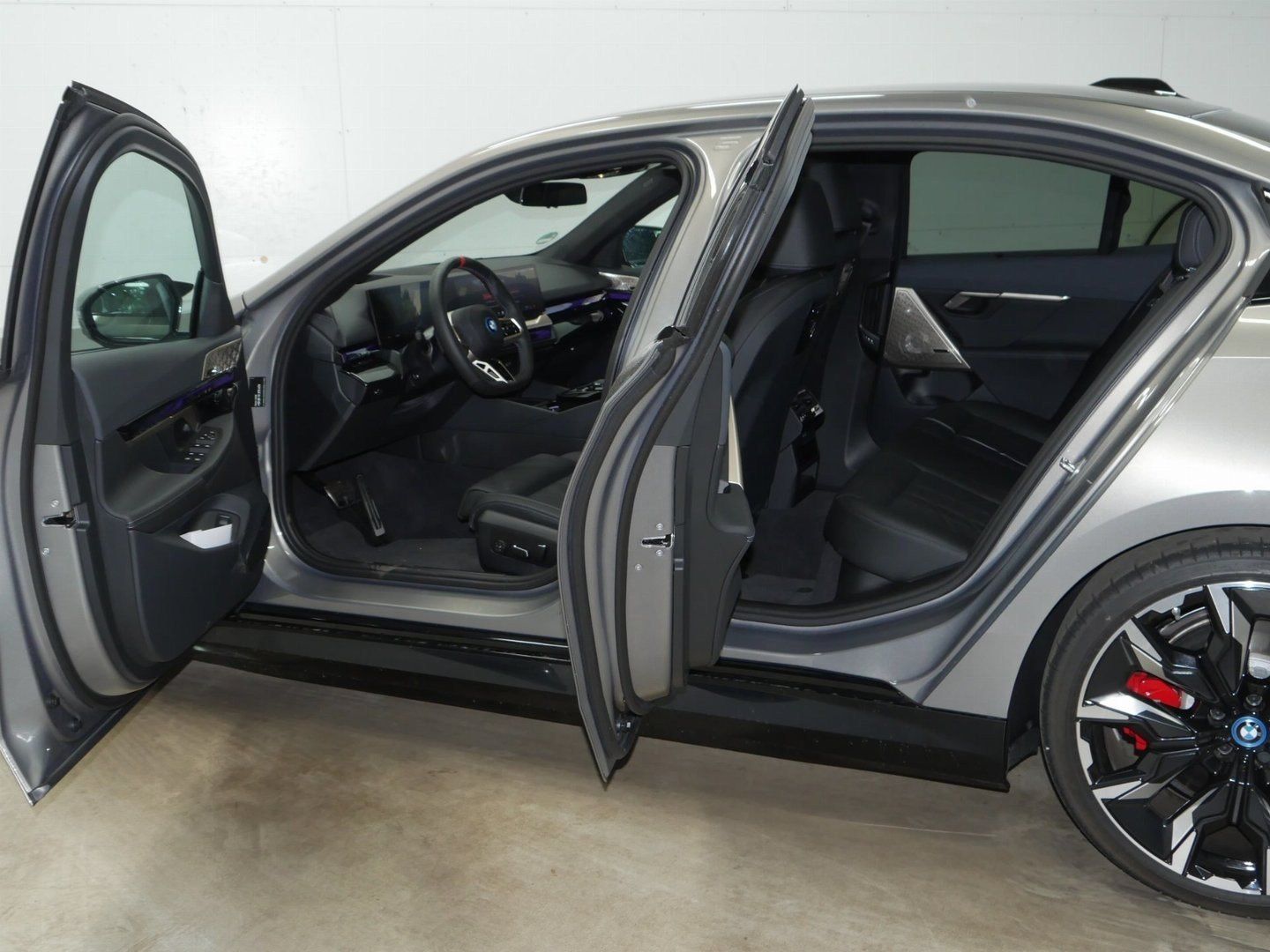 Fahrzeugabbildung BMW i5 M60 xDrive M Sportpaket pro, Sitzbelüftung vo
