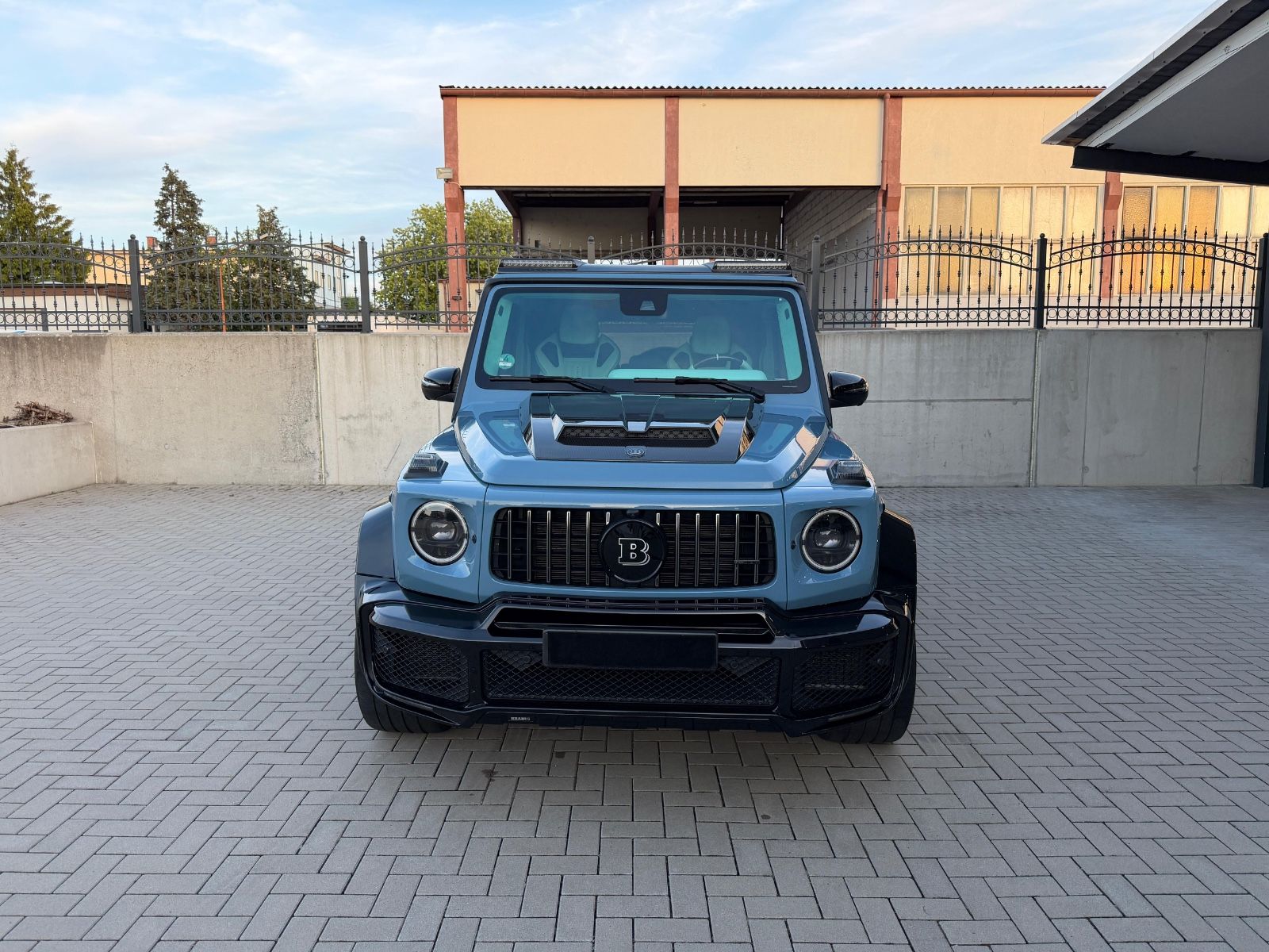 MERCEDES-BENZ G700 BRABUS/CARLEX