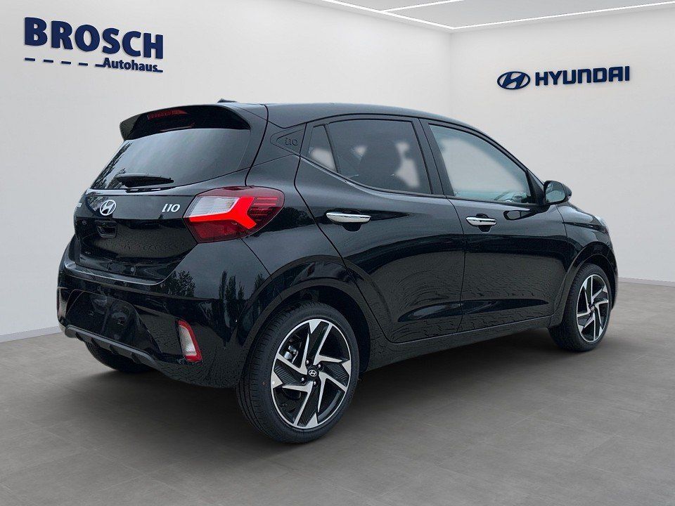 Fahrzeugabbildung Hyundai i10 1.2 PRIME KLIMAAT+NAV+SHZ+LHZ+CARPLAY+QI+KAM