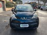 Peugeot 107 1.0 68CV 5p. Sweet Years 2Tronic - Peugeot 107 mit Halbautomatikschaltung