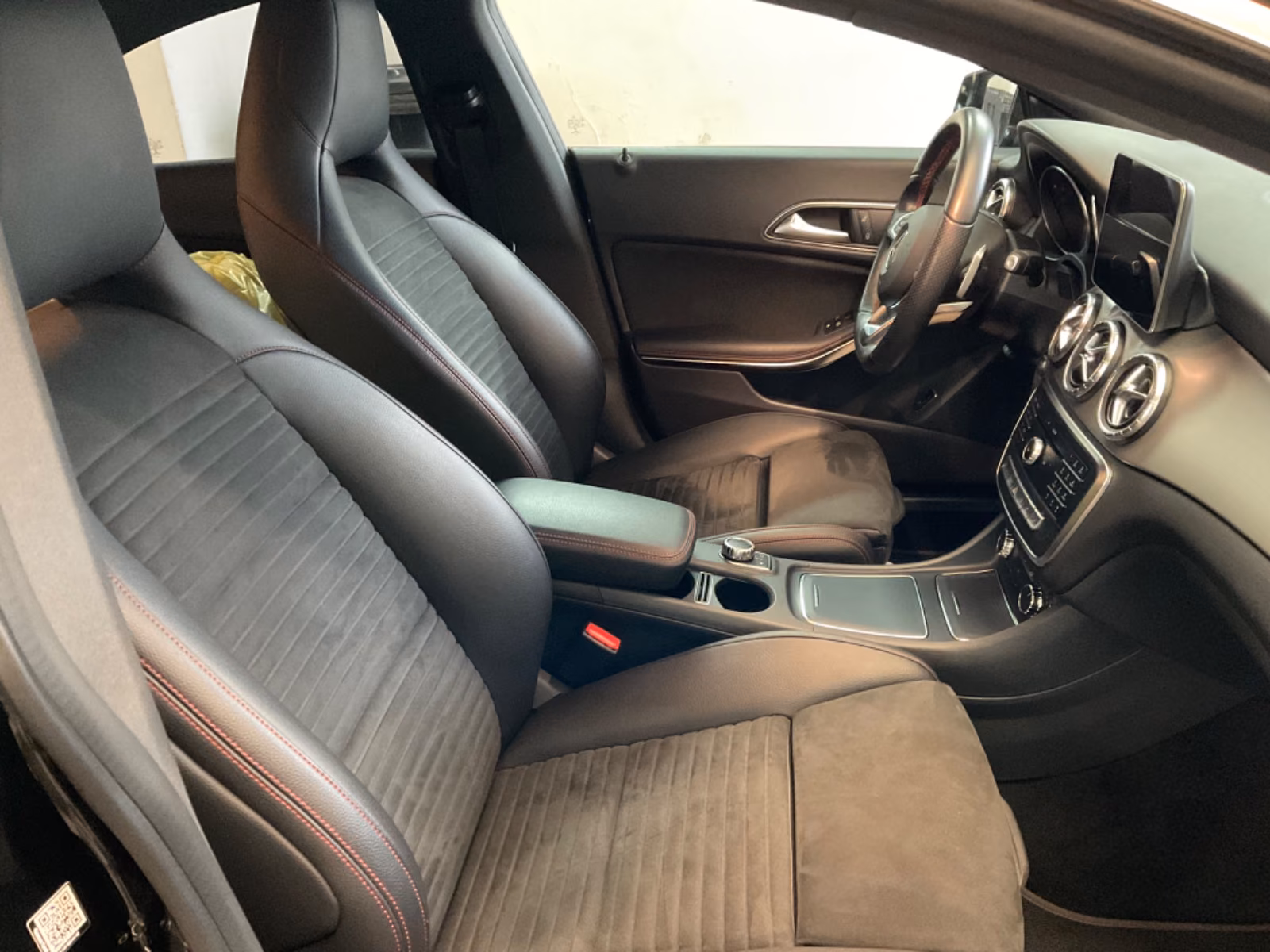 Mercedes-Benz CLA 200 Aut.,AMG,LED,SH,Xen,Navi, 2.Hd