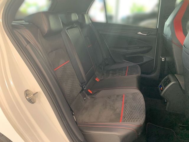 Golf VIII GTI CLUBSPORT EDITION 45 LED+KAM+PANO+