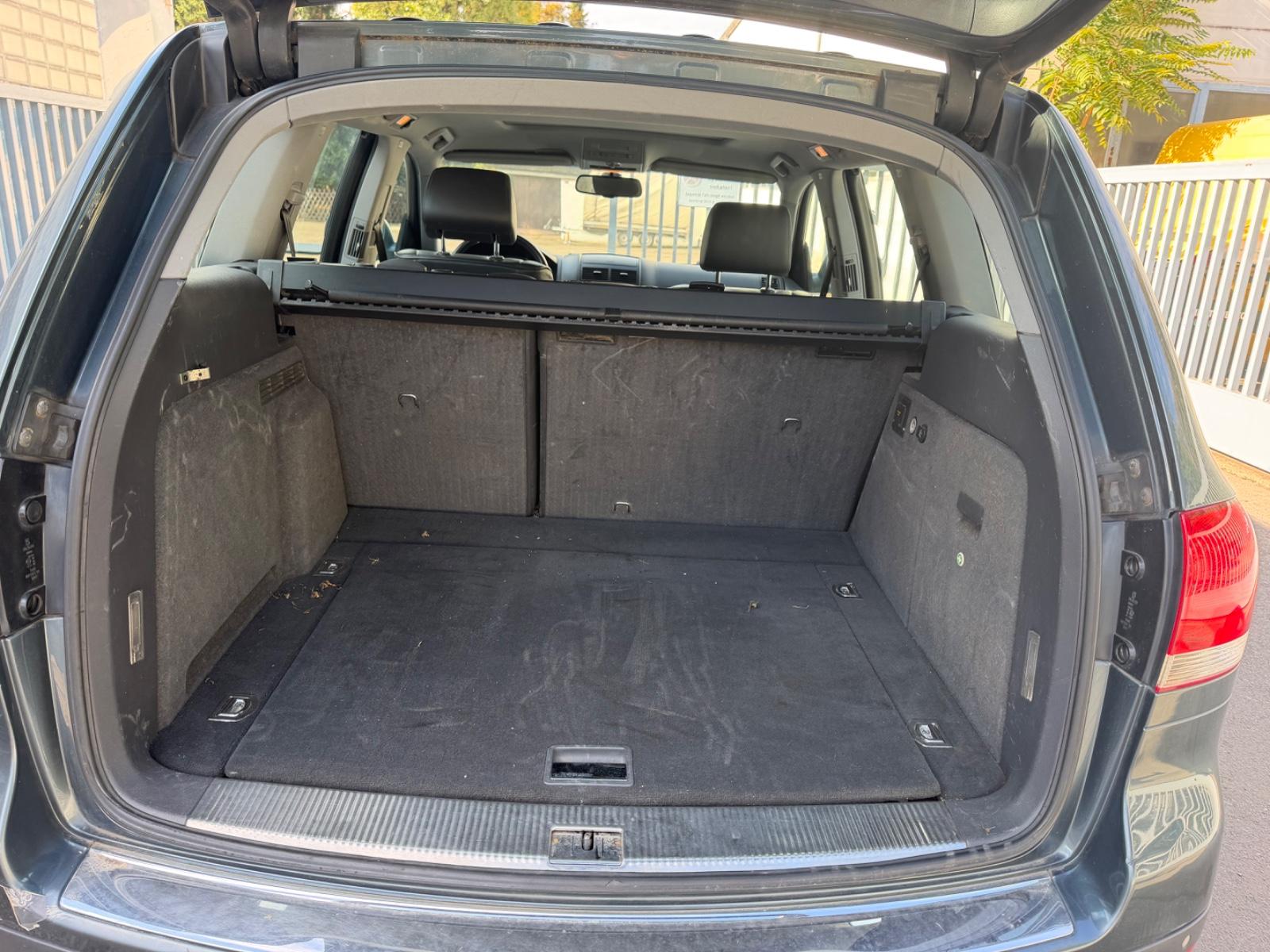 Volkswagen Touareg 2005 — photo 7