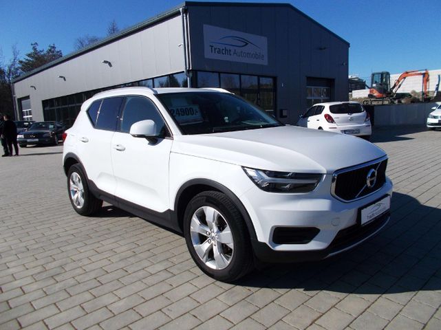 Volvo XC40 Momentum 2WD