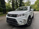 Suzuki Vitara 1.0 Comfort original.62tkm Klima TÜV Neu - weiße Suzuki Vitara