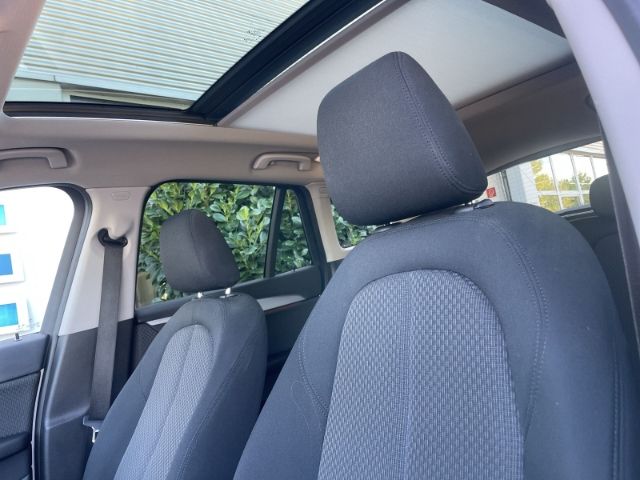 Fahrzeugabbildung BMW X1 sDrive 18i Advantage Panoramadach, Rückfahrka