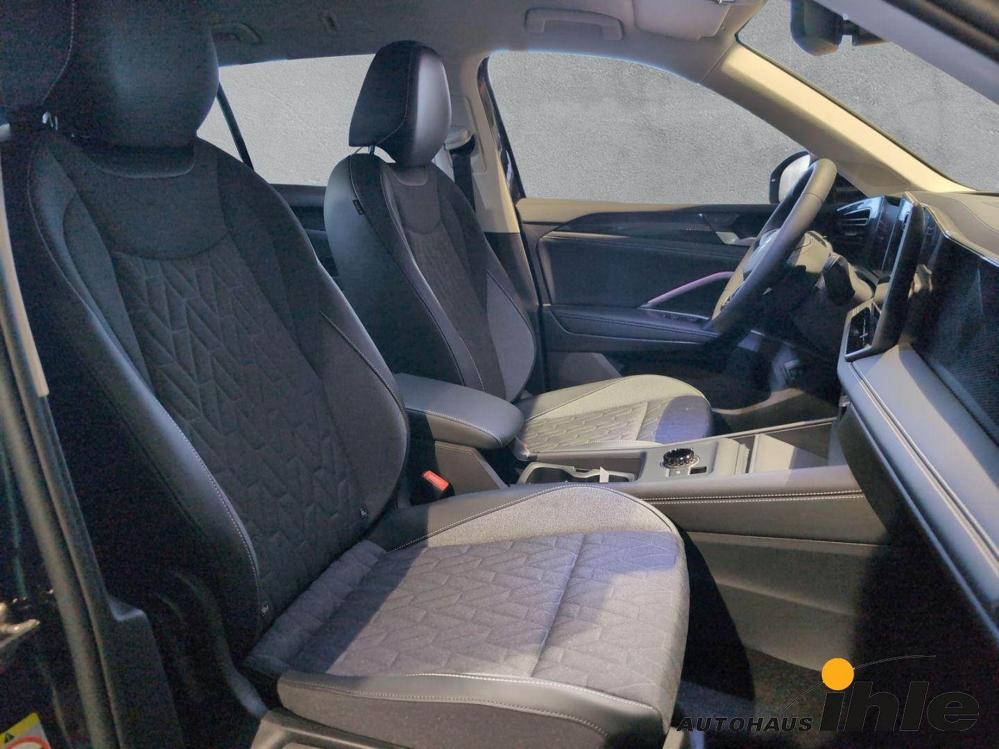 Volkswagen Tiguan 1,5 eTSI DSG Energy Gar.2030 NAVI R-KAMER foto 4