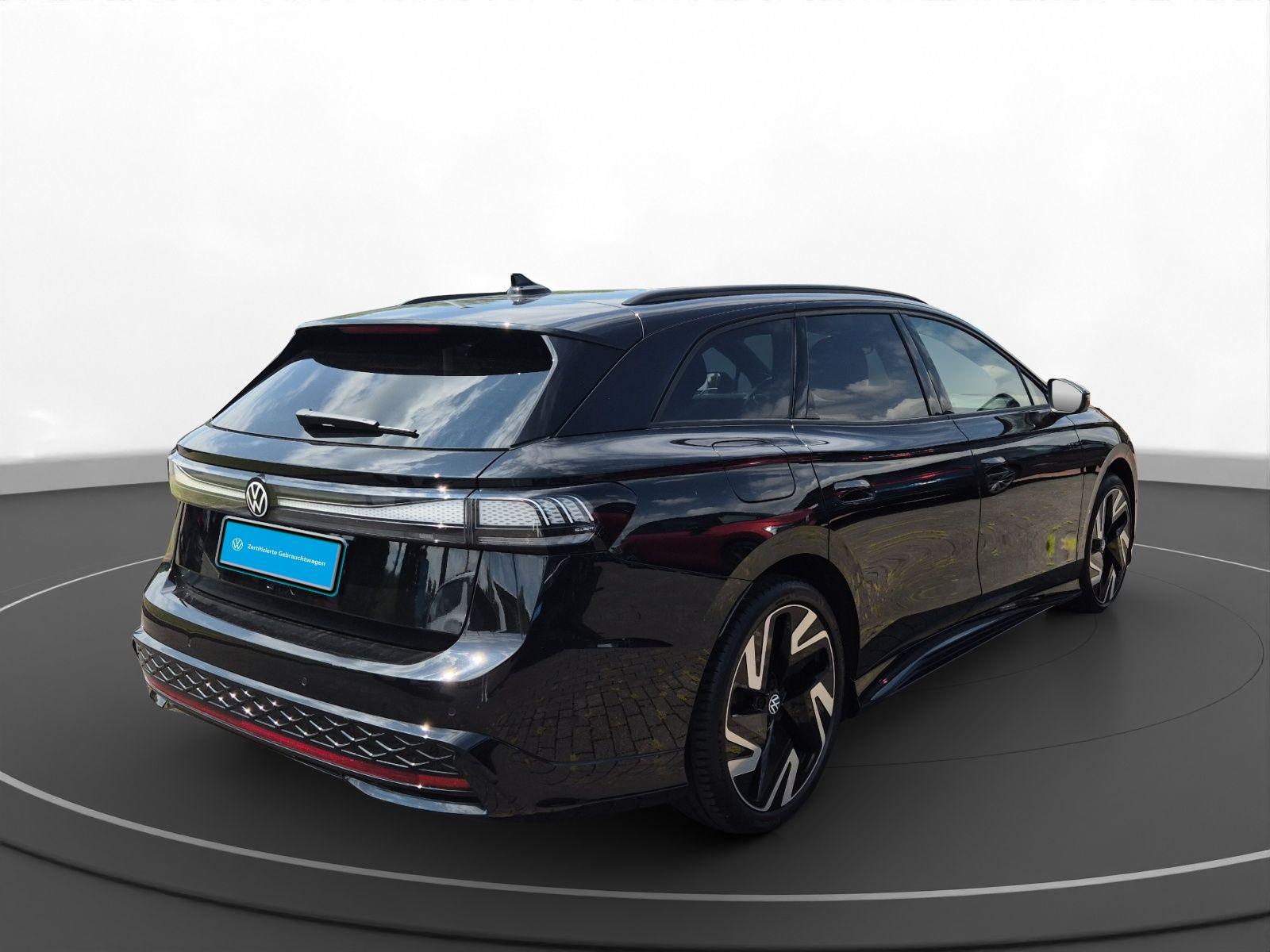 Volkswagen ID.7 Tourer GTX 340ps 4Motion AHK Pano Harman Wä
