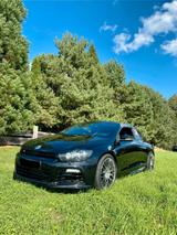Volkswagen Scirocco 2.0 TSI DSG R R - Volkswagen Scirocco aus 2011: R