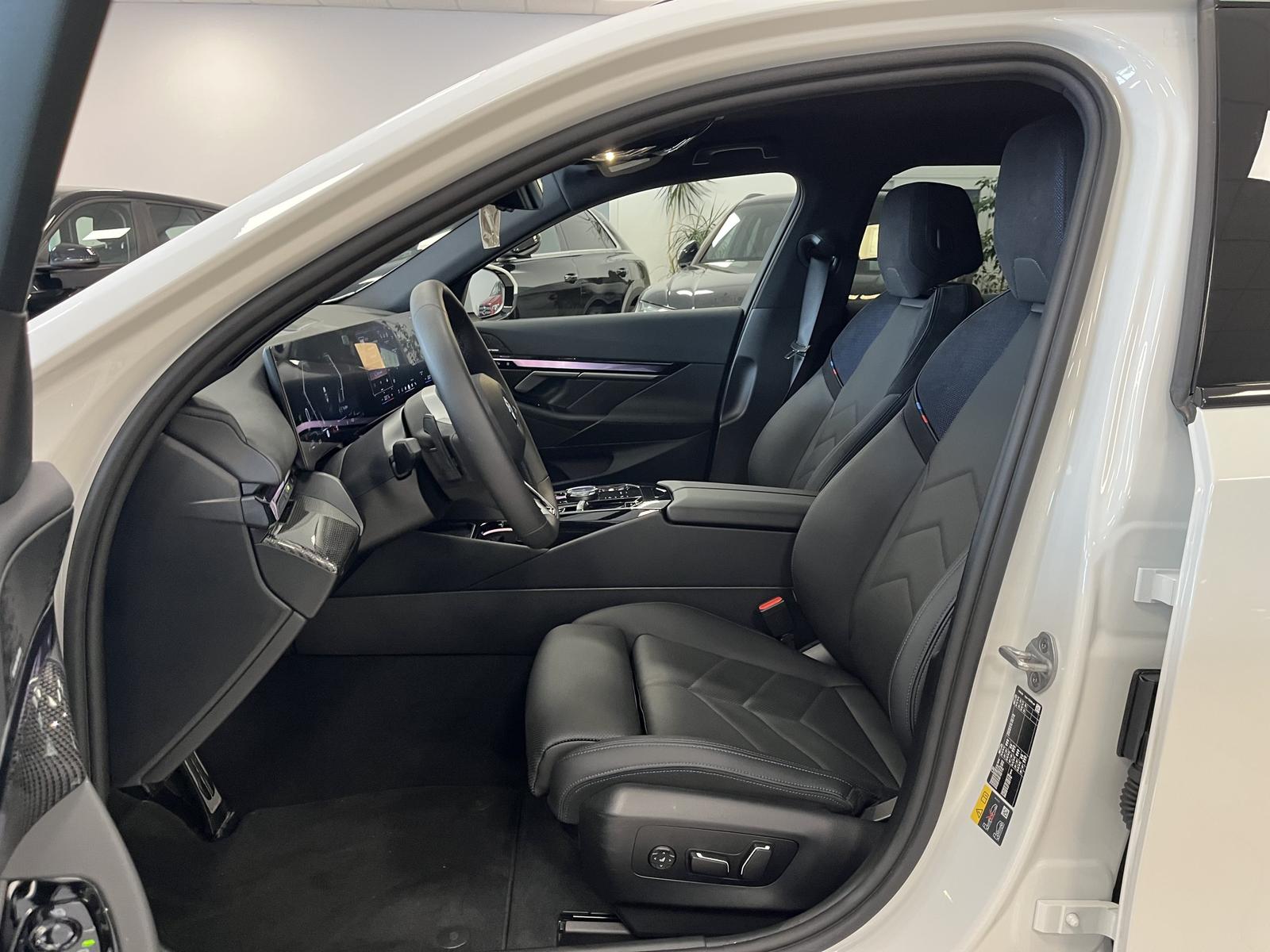 BMW 530 e M Sport*AHK*Leder*R-Cam*Harman-Kardon*ACC*