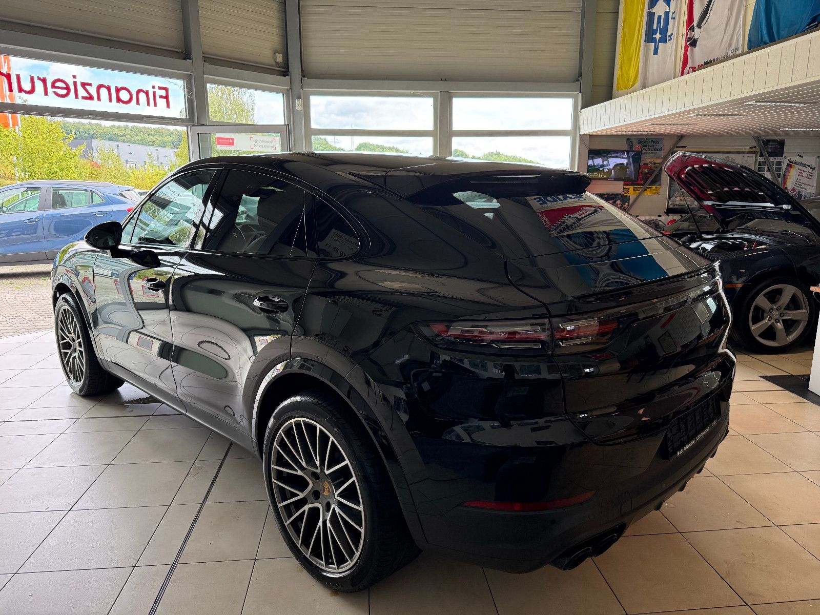 Porsche Cayenne Coupe Platinum Edition Approved foto 3