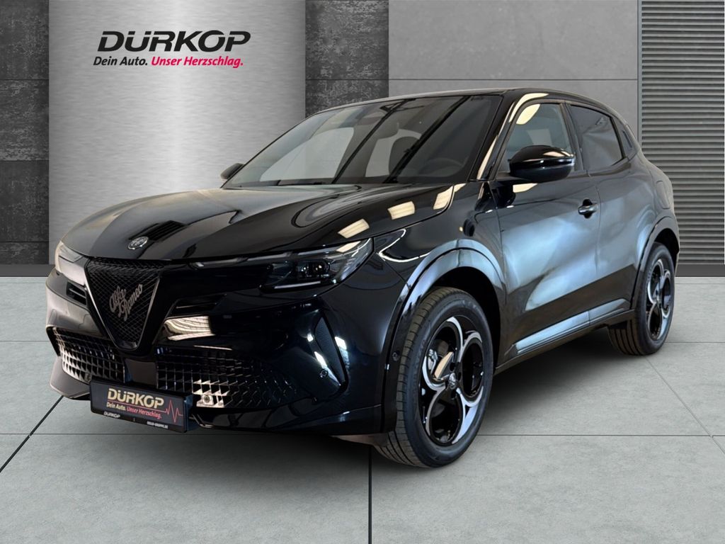Alfa Romeo Junior Ibrida TI Tech-Paket/PANO Sommeraktion