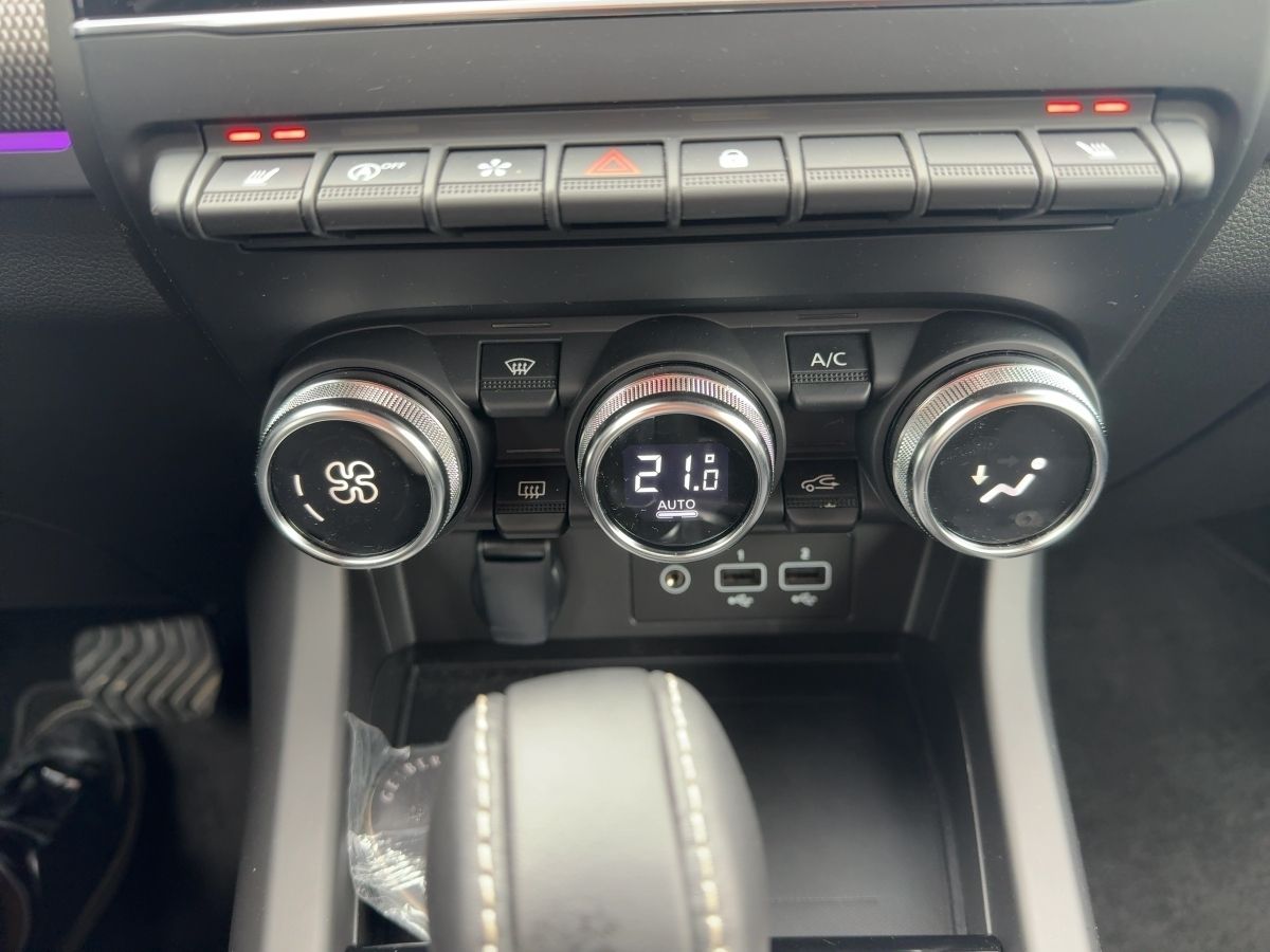 Fahrzeugabbildung Renault Arkana Techno TCe 140 EDC SHZ