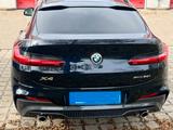BMW X4 Baureihe X4 xDrive 30 i M Sport - BMW X4 mit Benzin-Antrieb