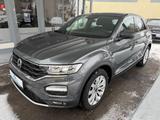 Volkswagen T-Roc Sport / 1.  Hand - mit Benzin-Antrieb: Verkehrszeichenerkennung