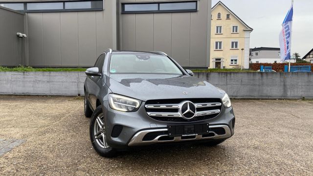 Mercedes-Benz GLC 220 AMG LINE/NAVI/PANO/LED/AHK