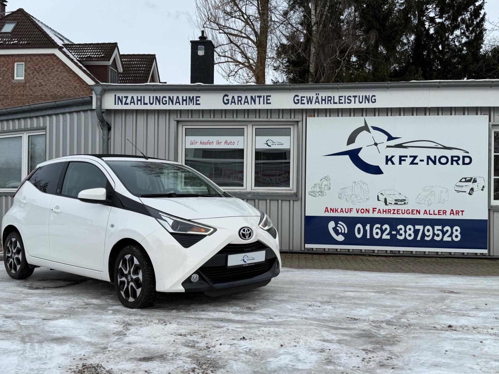 Toyota Aygo AYGO x-play Team D TÜV NEU°Klima°