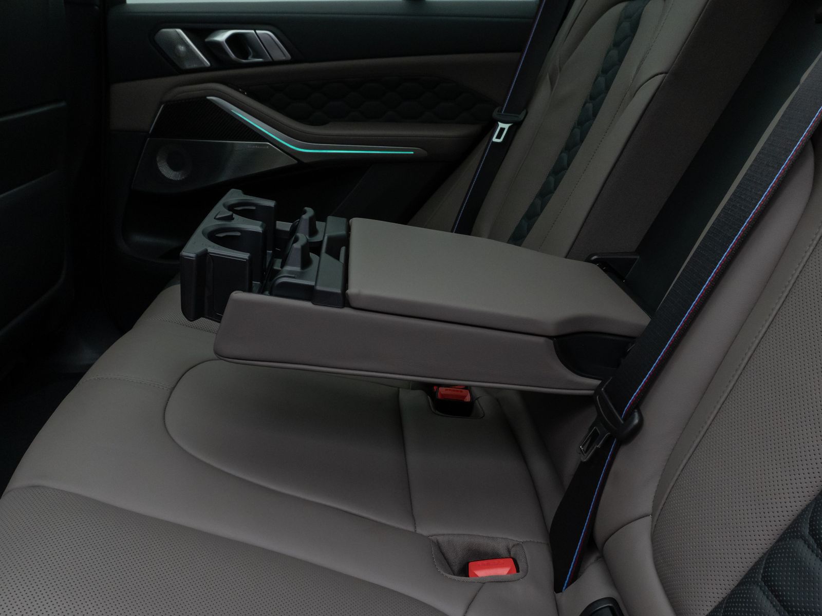 Fahrzeugabbildung BMW X5 M Competition Panorama 360°B&W IndividualVoll