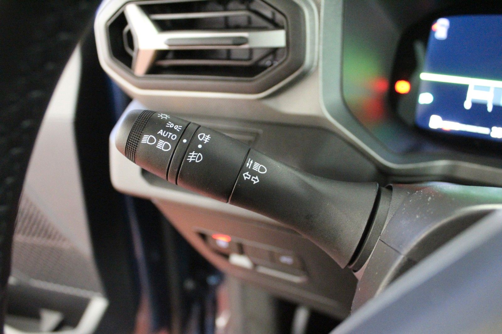 Fahrzeugabbildung Dacia Bigster TCe 140 Journey *Winter-Plus-Paket*