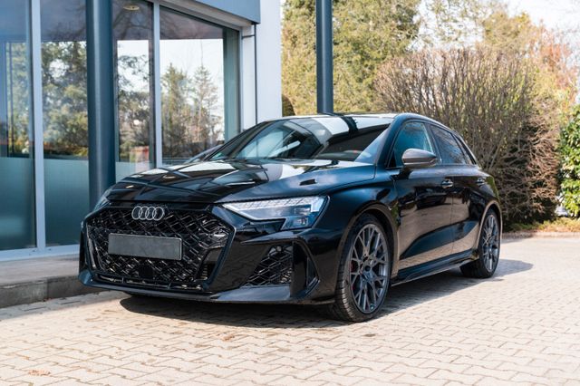 AUDI RS 3 Sportback quattro/ DYNAMIKPAKET/ INDIVIDUAL