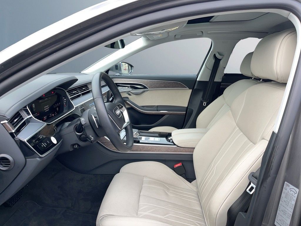 Audi A8 - Bild 13
