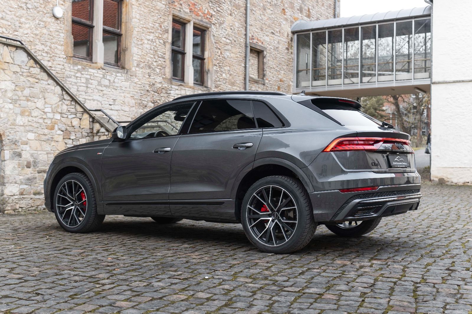 Fahrzeugabbildung Audi Q8 50 TDI quattro S-LINE TOTW DSP MATRIX PDC