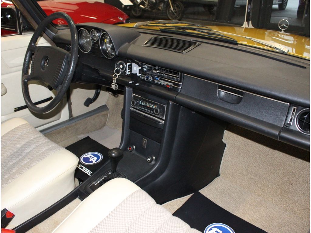 Fahrzeugabbildung Mercedes-Benz 200 W 115 Strich 8*Voll Restauriert*Note 2+